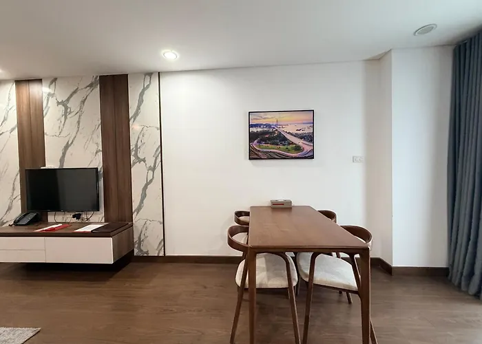Căn hộ 2br - Spacious & Modern - Near Center