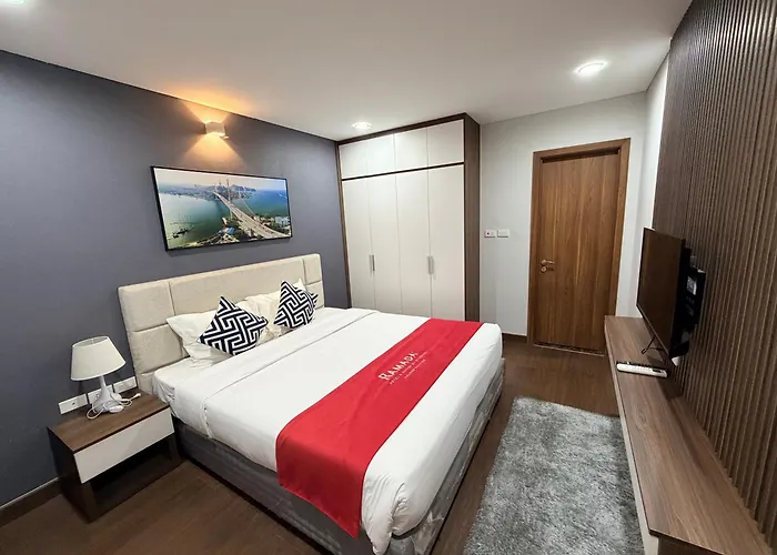 Căn hộ 2br - Spacious & Modern - Near Center