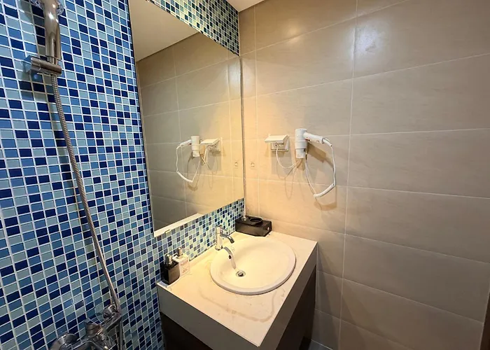 2br - Spacious & Modern - Near Center Căn hộ Hạ Long