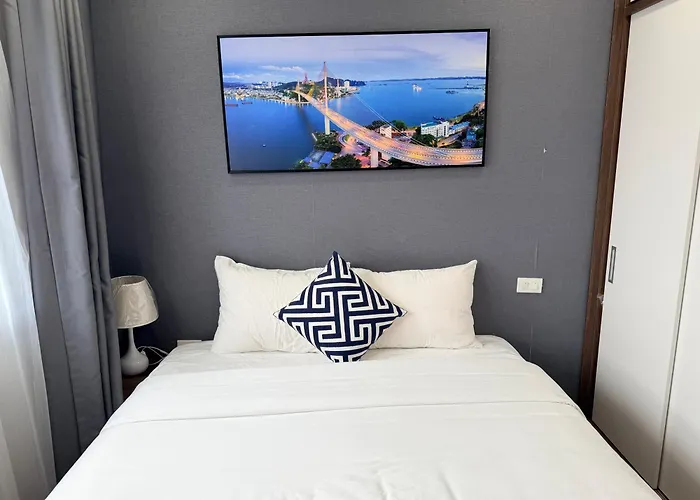 Căn hộ 2br - Spacious & Modern - Near Center