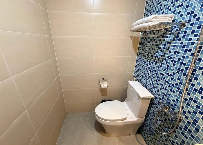 2br - Spacious & Modern - Near Center * Hạ Long