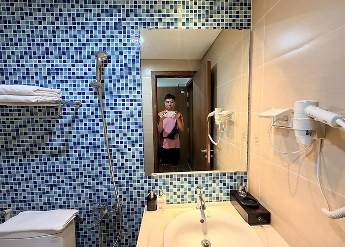 2br - Spacious & Modern - Near Center Căn hộ