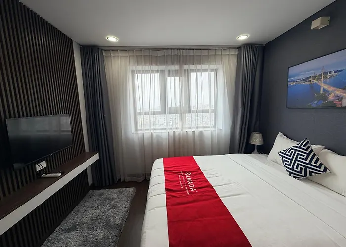 2br - Spacious & Modern - Near Center Căn hộ